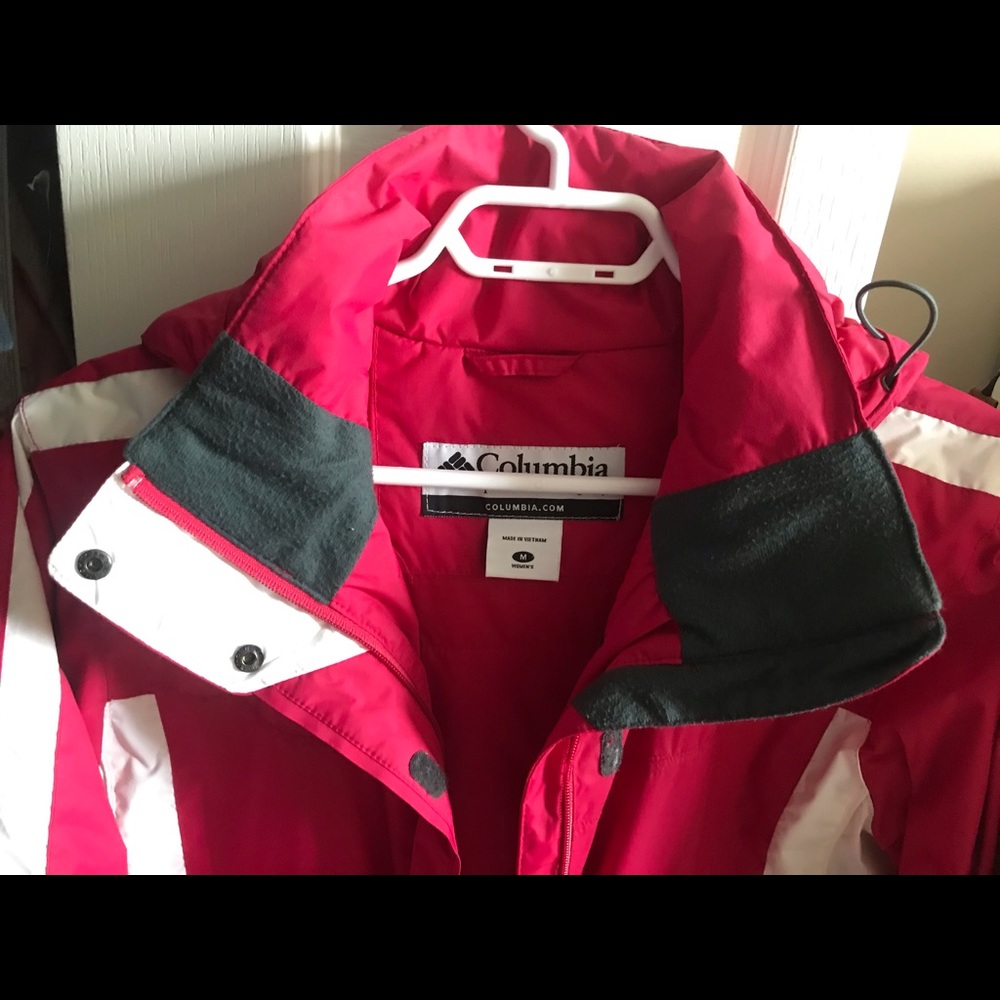 Pink Columbia jacket - Picture 2 of 5